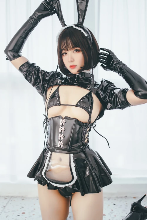 Cosplay 轩萧学姐 兔女郎女佣