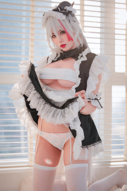 Cosplay 轩萧学姐 碧蓝航线 埃吉尔女佣